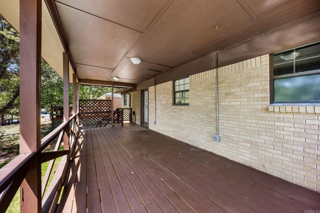 1009 W 52Nd Street, North Little Rock, AR 72118