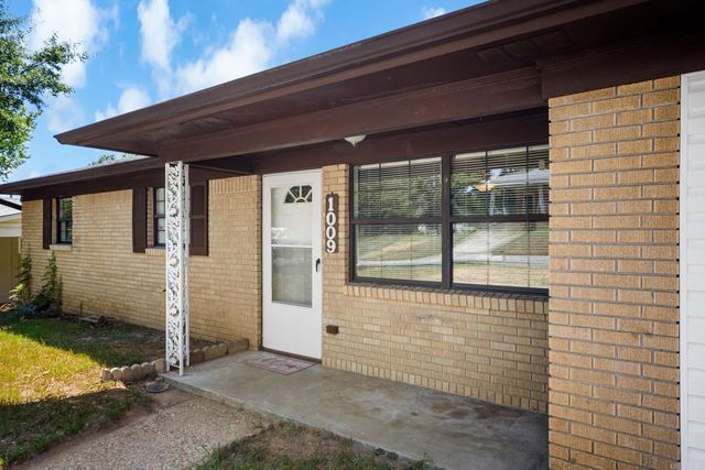 1009 W 52Nd Street, North Little Rock, AR 72118