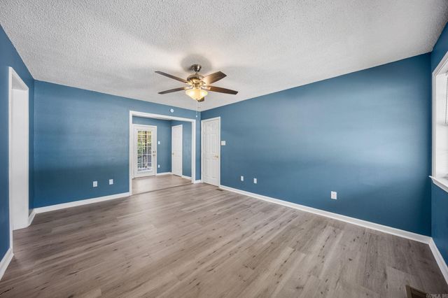 1009 W 52Nd Street, North Little Rock, AR 72118