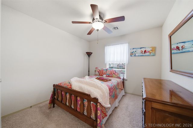 14049 S 300th East Avenue, Coweta, OK 74429