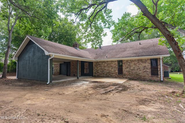 110 Casa Grande Drive, Clinton, MS 39056