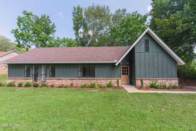 110 Casa Grande Drive, Clinton, MS 39056