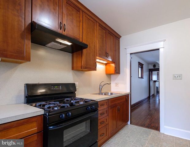 1604 HAMILTON AVE, Hamilton, NJ 08629