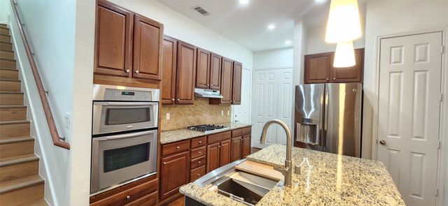 1211 Lake Pointe Way, Richardson, TX 75080