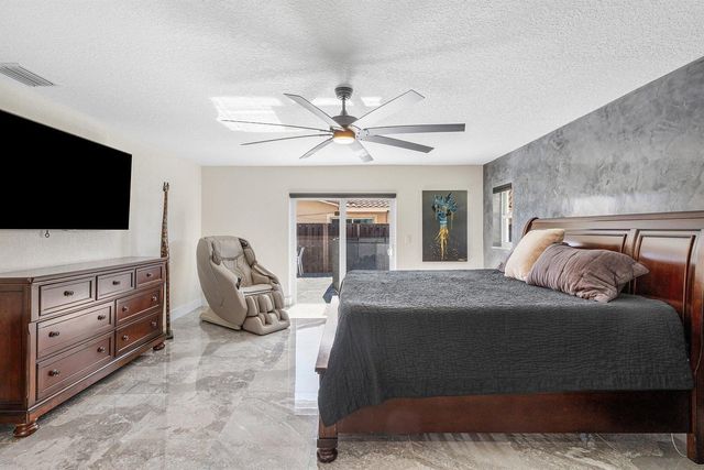 2200 SE 9TH Street, Pompano Beach, FL 33062