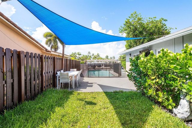 2200 SE 9TH Street, Pompano Beach, FL 33062