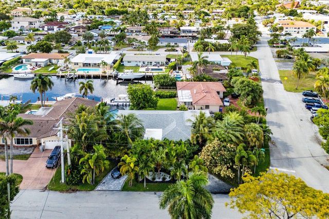 2200 SE 9TH Street, Pompano Beach, FL 33062