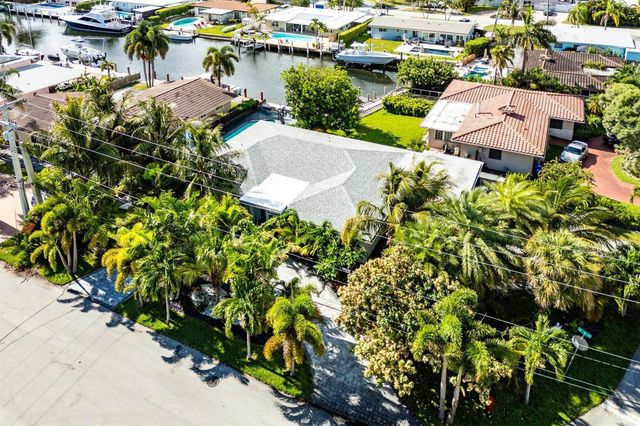 2200 SE 9TH Street, Pompano Beach, FL 33062