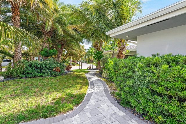 2200 SE 9TH Street, Pompano Beach, FL 33062