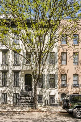 327 E 18TH Street, New York City, NY 10003