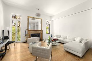327 E 18TH Street, New York City, NY 10003