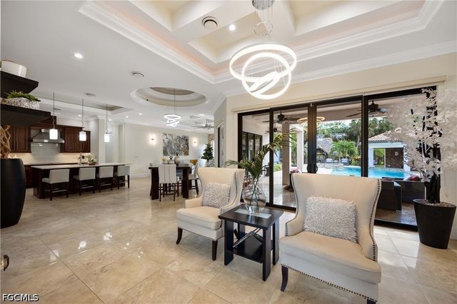 214 9th ST NW, Naples, FL 34120