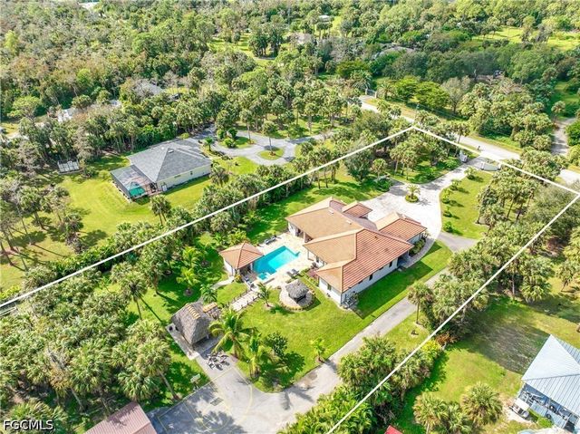 214 9th ST NW, Naples, FL 34120
