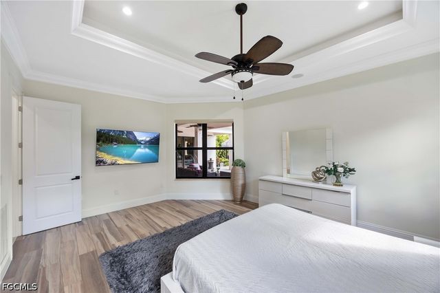 214 9th ST NW, Naples, FL 34120