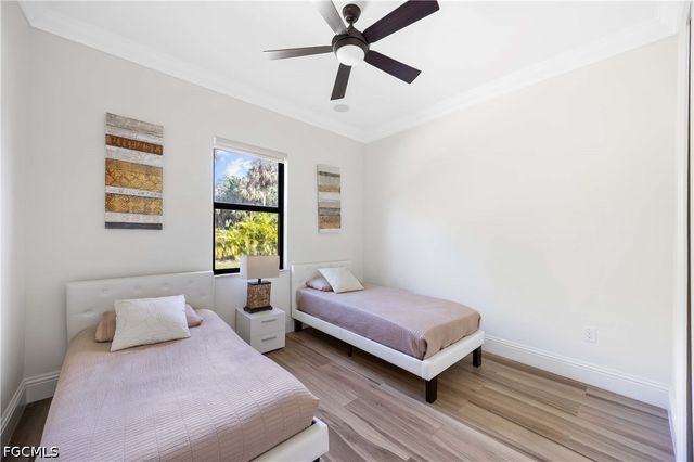 214 9th ST NW, Naples, FL 34120