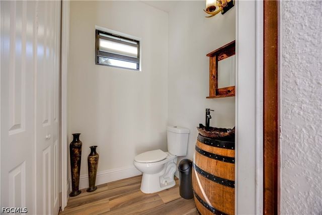 214 9th ST NW, Naples, FL 34120
