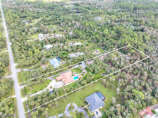 214 9th ST NW, Naples, FL 34120
