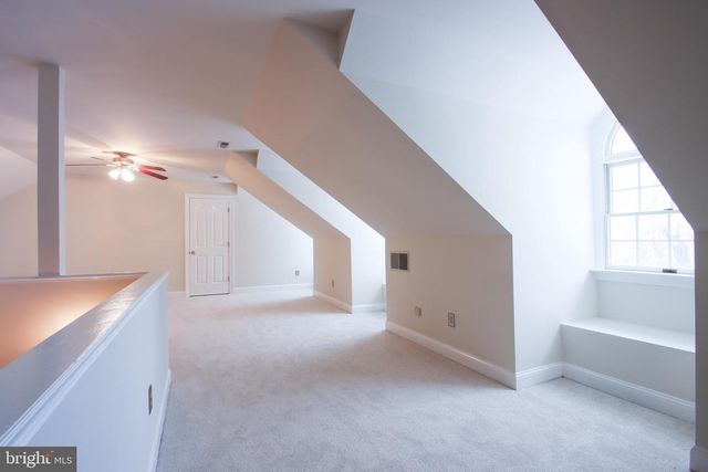 2011 HIGHLAND RIDGE DR, Phoenix, MD 21131