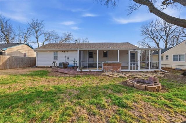 3504 E 106th Terrace, Kansas City, MO 64137