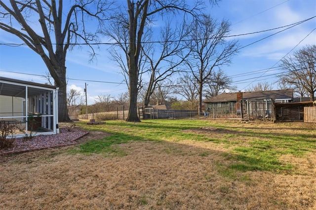 3504 E 106th Terrace, Kansas City, MO 64137