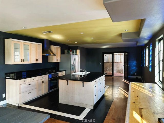 3856 Udell Court, Los Angeles, CA 90027