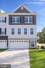 40 AUTUMN PARK DR, Medford, NJ 08055
