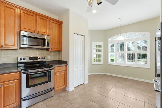 11 CROSSLINK COURT, Palm Coast, FL 32137