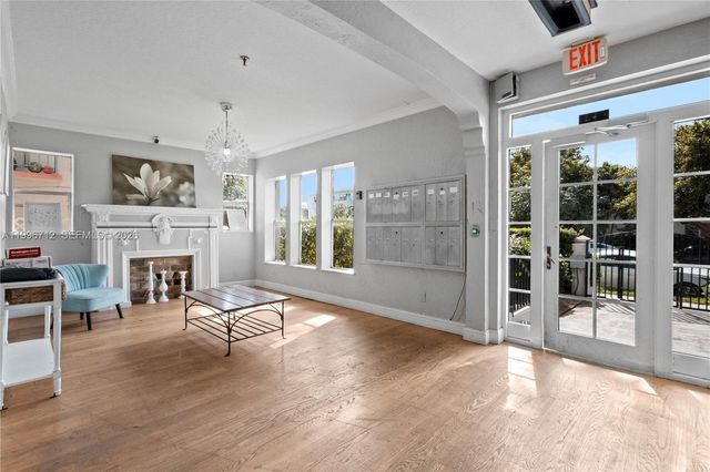 1027 Pennsylvania Ave 102, Miami Beach, FL 33139