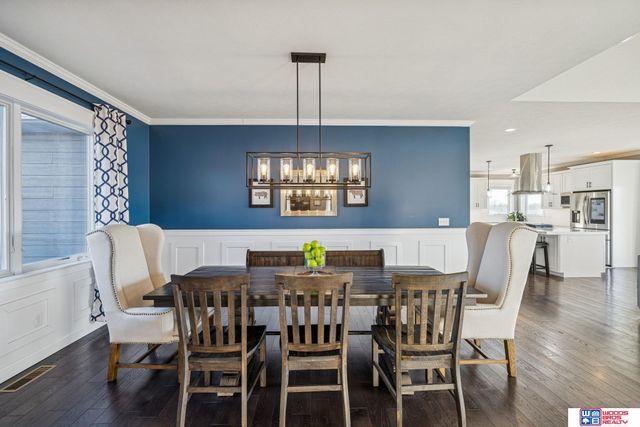 302 S Blackburn Avenue, York, NE 68467