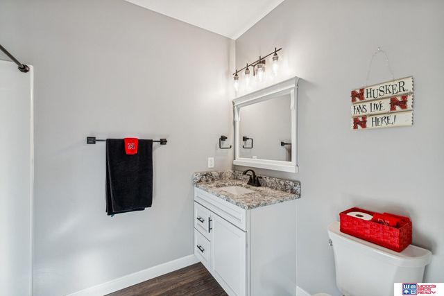 302 S Blackburn Avenue, York, NE 68467