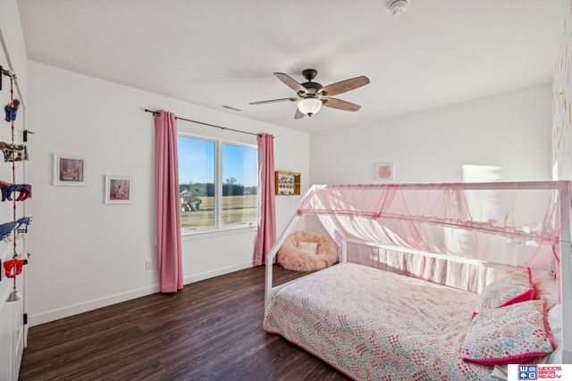 302 S Blackburn Avenue, York, NE 68467