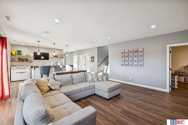 302 S Blackburn Avenue, York, NE 68467