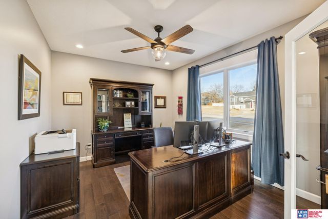 302 S Blackburn Avenue, York, NE 68467