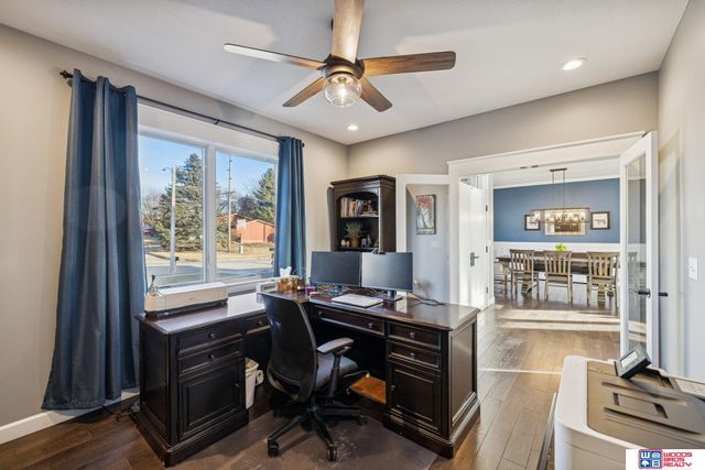 302 S Blackburn Avenue, York, NE 68467