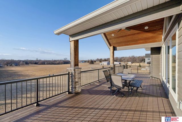 302 S Blackburn Avenue, York, NE 68467