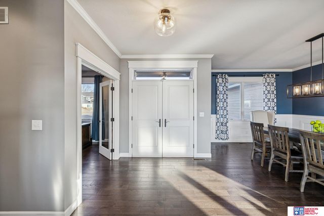 302 S Blackburn Avenue, York, NE 68467