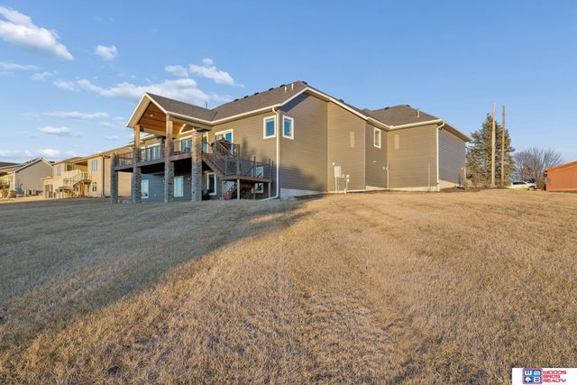 302 S Blackburn Avenue, York, NE 68467