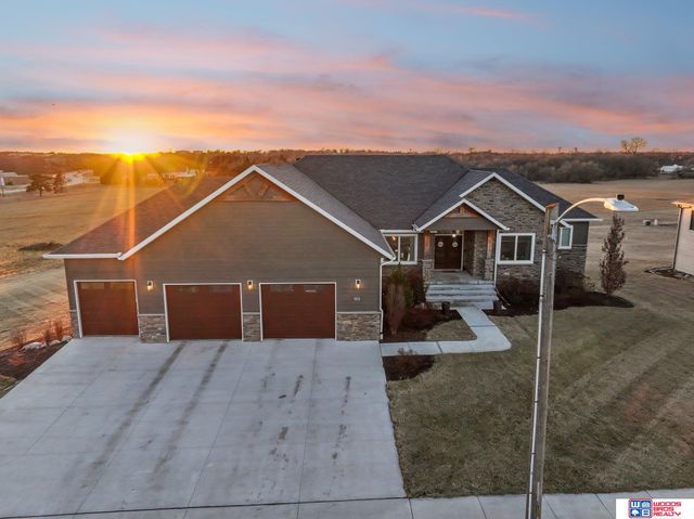 302 S Blackburn Avenue, York, NE 68467