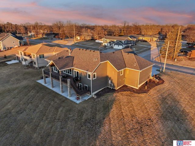 302 S Blackburn Avenue, York, NE 68467