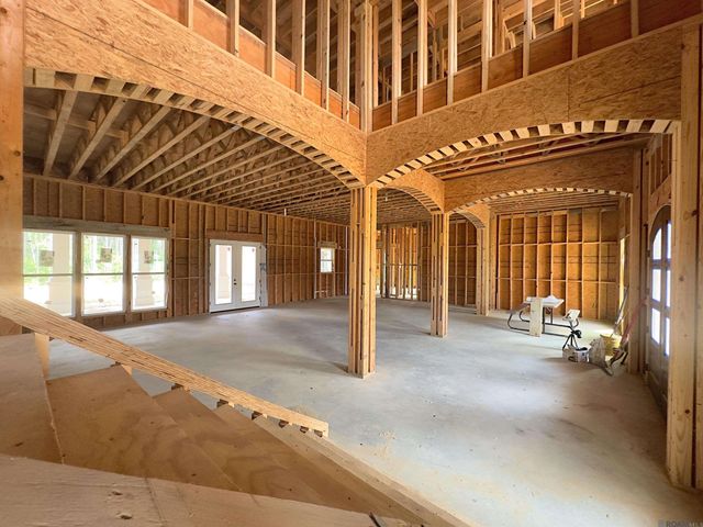 22231 Kristi Ln, Holden, LA 70744