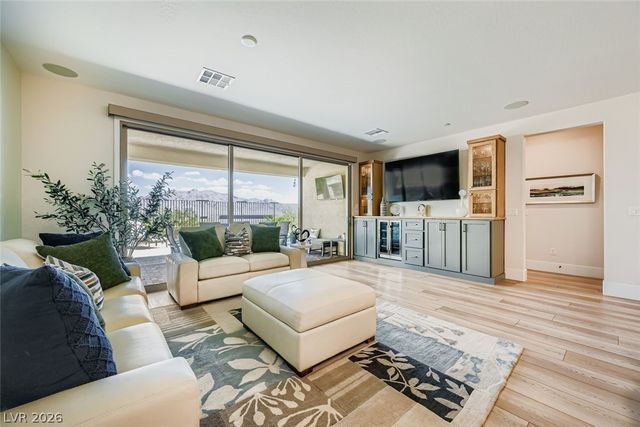 10056 Carmine Clay Drive, Las Vegas, NV 89143