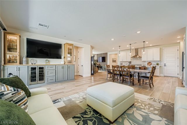 10056 Carmine Clay Drive, Las Vegas, NV 89143