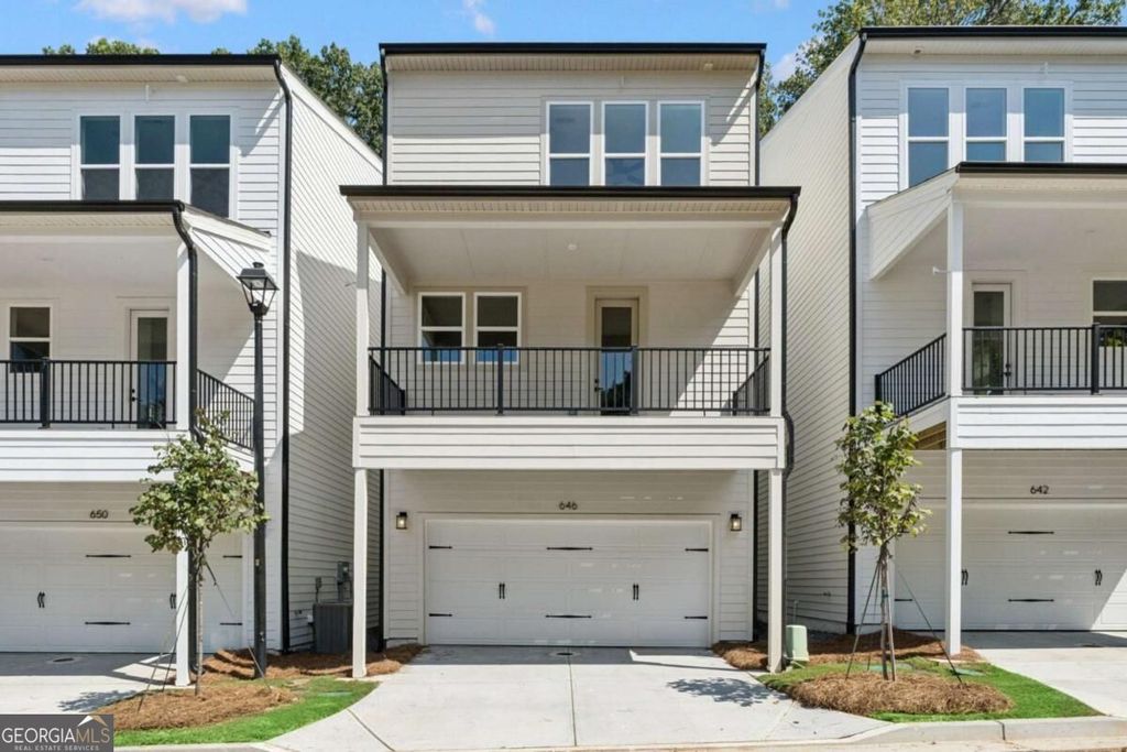 646 Memphis Drive, Scottdale, GA 30079 — photo 2