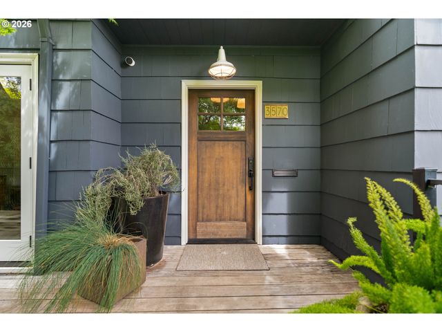 3570 Sw COUNCIL CREST Dr, Portland, OR 97239