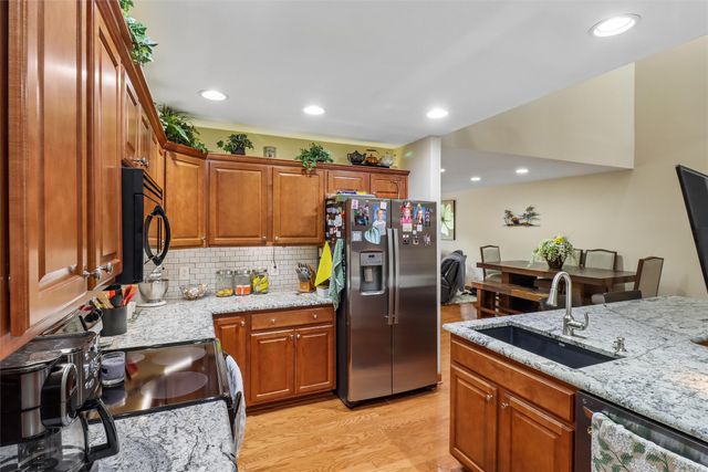 215 SW 36th Lane, Ankeny, IA 50023