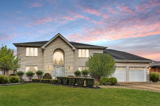 7830 W 157th Street, Orland Park, IL 60462