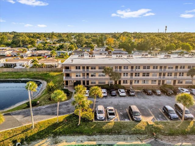 6400 46TH AVENUE 102, Kenneth City, FL 33709