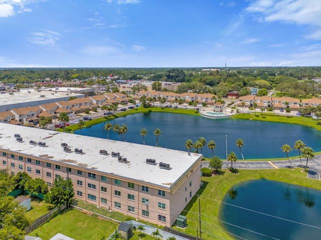 6400 46TH AVENUE 102, Kenneth City, FL 33709