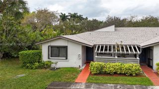 459 Lakeview Dr 1, Weston, FL 33326