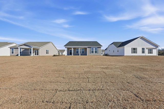 141 River Birch Dr., Loris, SC 29569